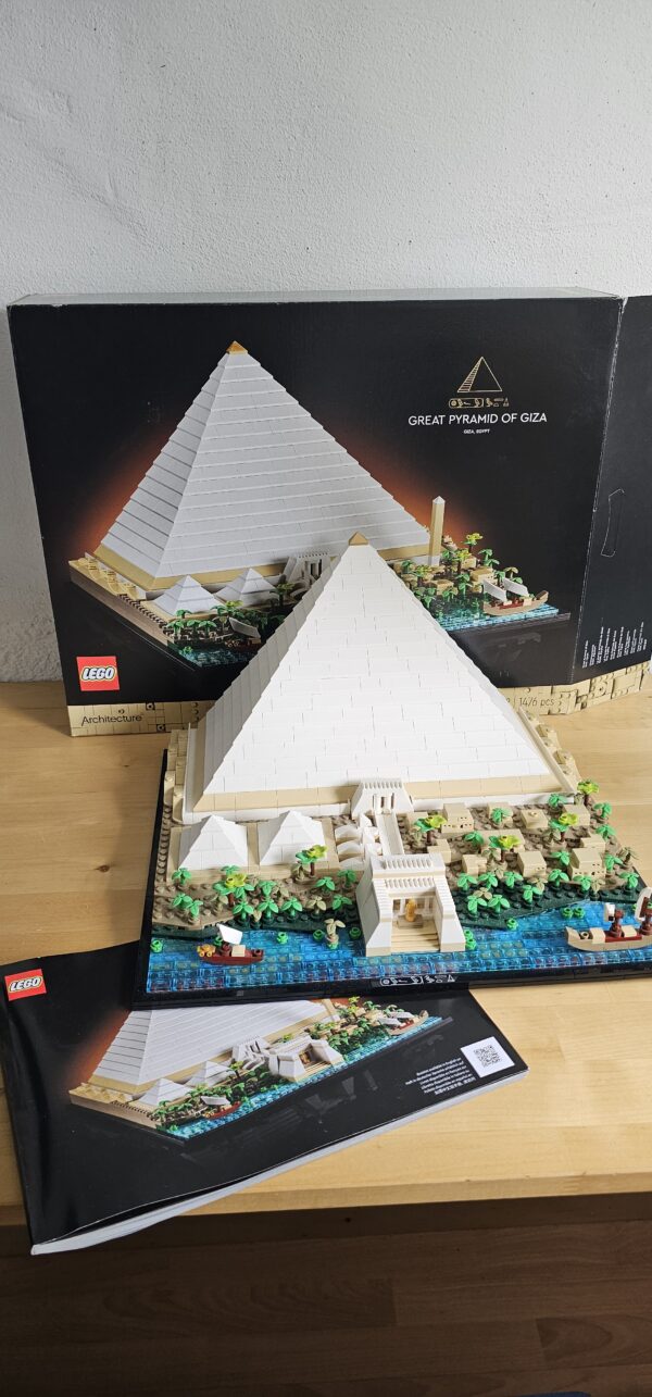 Lego® 2 x 21058 Architecture Cheops-Pyramide "eine komplette gebrauchte Pyramide zum Preis einer halben neuen Pyramide" – Bild 3