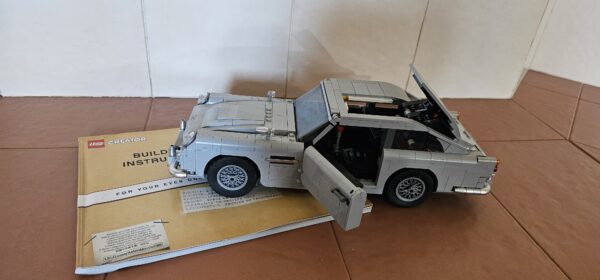 Lego® 10262 Creator Expert James Bond™ Aston Martin DB5 – Bild 3