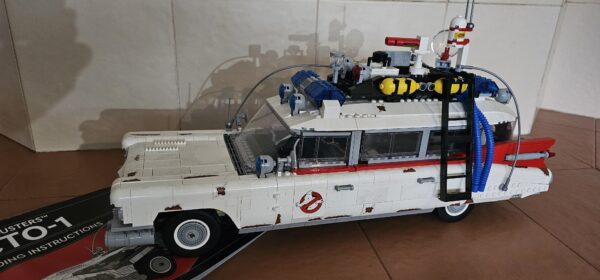 Lego® 10274 ICONS Ghostbusters™ ECTO-1 – Bild 3
