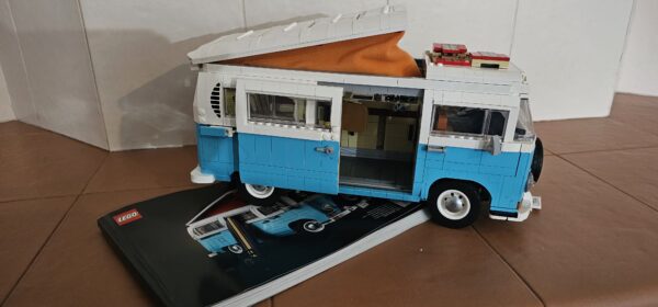 Lego® 10279 ICONS Volkswagen T2 Campingbus – Bild 2