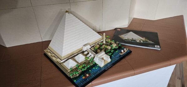 Lego® 2 x 21058 Architecture Cheops-Pyramide "eine komplette gebrauchte Pyramide zum Preis einer halben neuen Pyramide" – Bild 7