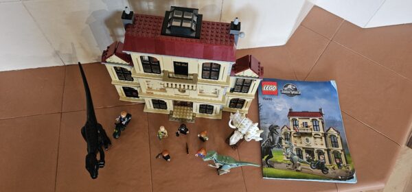 Lego® Jurassic World 75930 Indoraptor-Verwüstung des Lockwood Anwesens – Bild 4