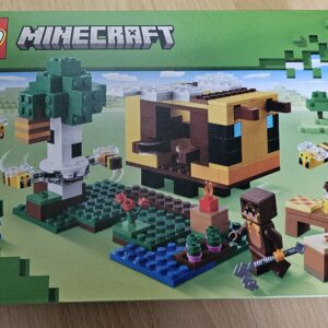 Lego® 21241 Minecraft Das Bienenhäuschen