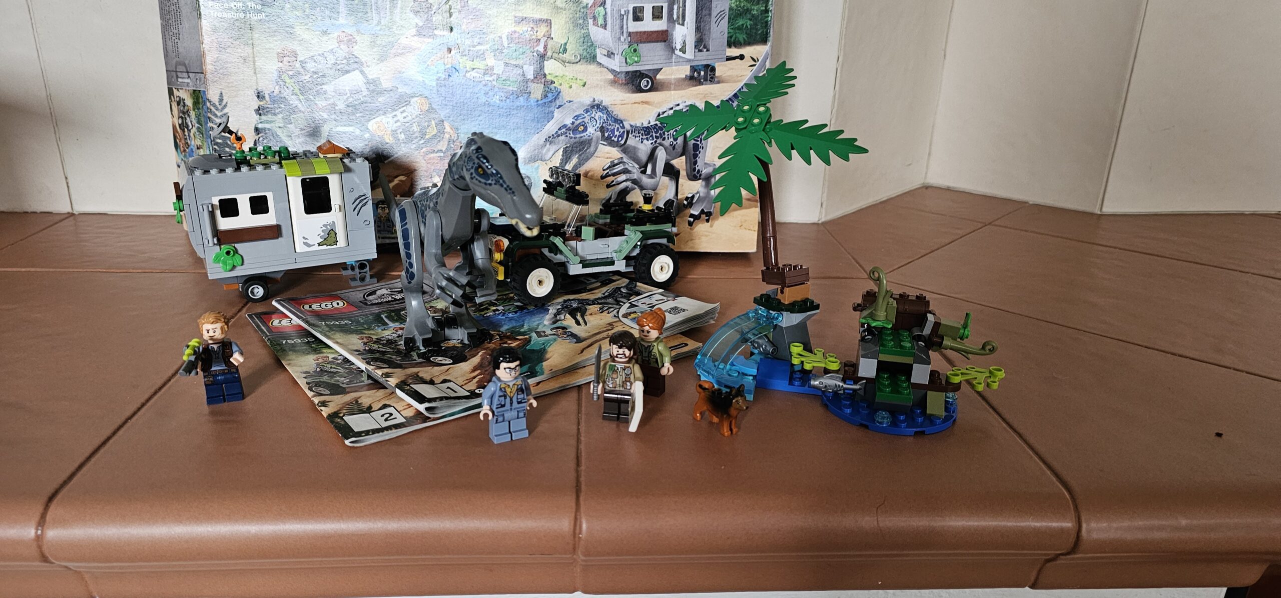 LEGO® Jurassic World 75935 Baryonyxs Kräftemessen: die Schatzsuche – Bild 2