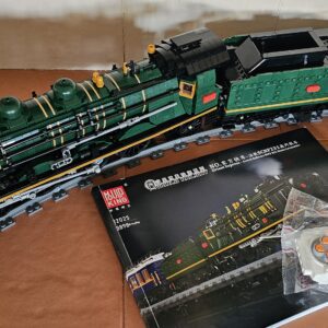 Mould King 12025 Orient Express Dampflokomotive