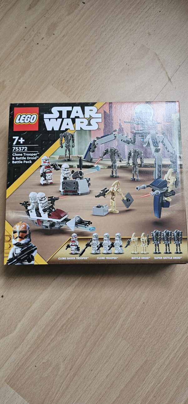 Lego® 75372 Star Wars Clone Trooper™ & Battle Droid™ Battle Pack