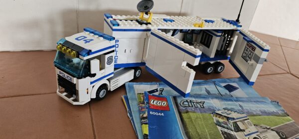 LEGO® City 60044 Polizei-Überwachungs-Truck – Bild 3