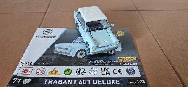 COBI 24516 Trabant 601 Deluxe