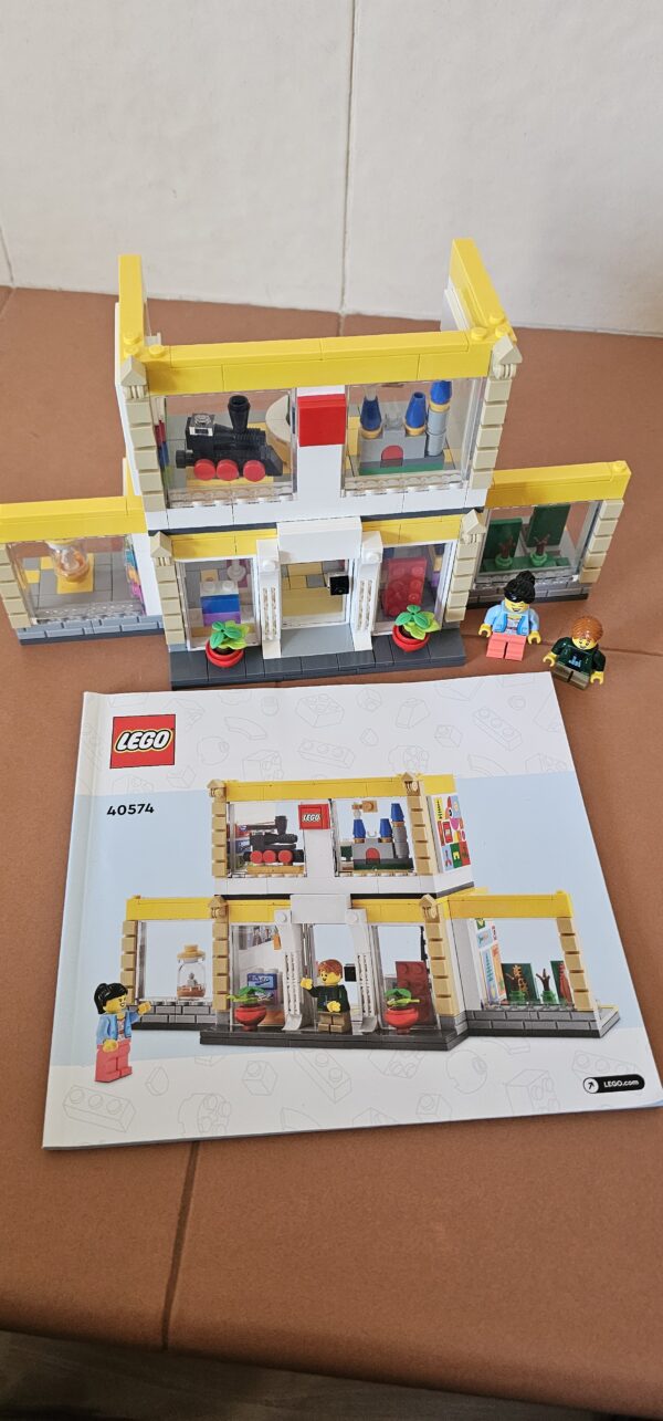 LEGO® Promotional 40574 LEGO® Store