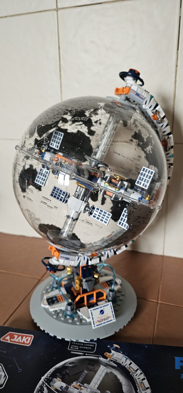 JAKI CK003 Breaking Dawn Globe Space Station – Bild 2