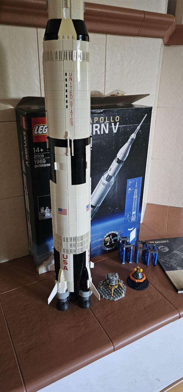 Lego® Ideas 21309 LEGO® NASA Apollo Saturn V – Bild 4