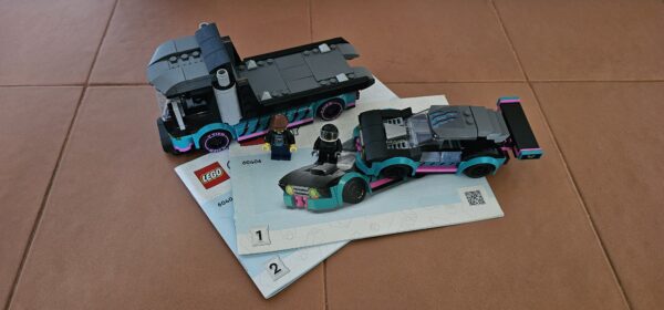 LEGO® City 60406 Autotransporter mit Rennwagen