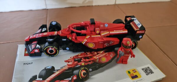 Lego® 77242 Speed Champions Ferrari SF-24 F1® Rennauto – Bild 2