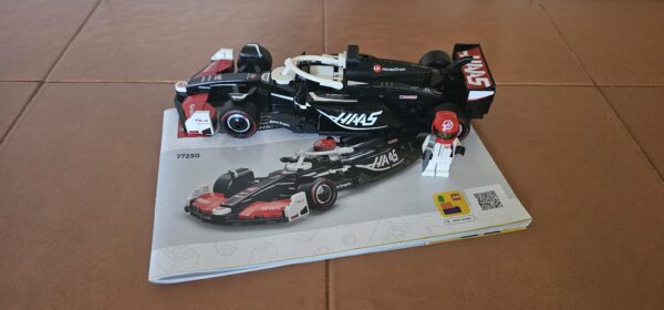 Lego® 77250 Speed Champions MoneyGram Haas F1® Team VF-24 Rennauto