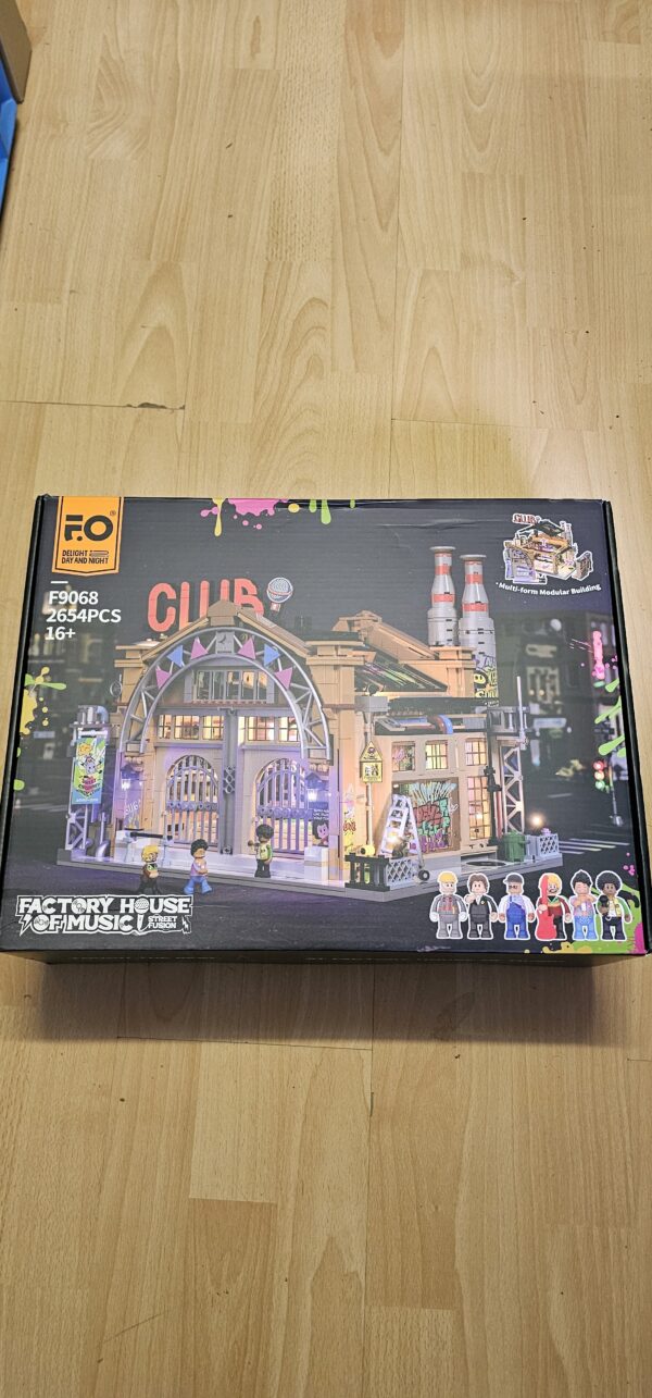 Lumibricks Funwhole F9068 Factory House of Music / Fabrikhaus der Musik