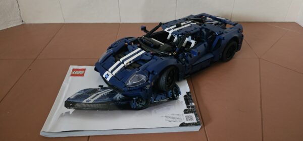 Lego® Technic 42154 Ford GT 2022 – Bild 2