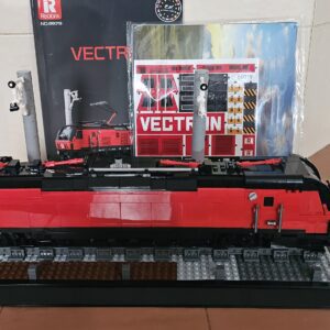 Reobrix 66019 Vectron European Electric Passenger Train