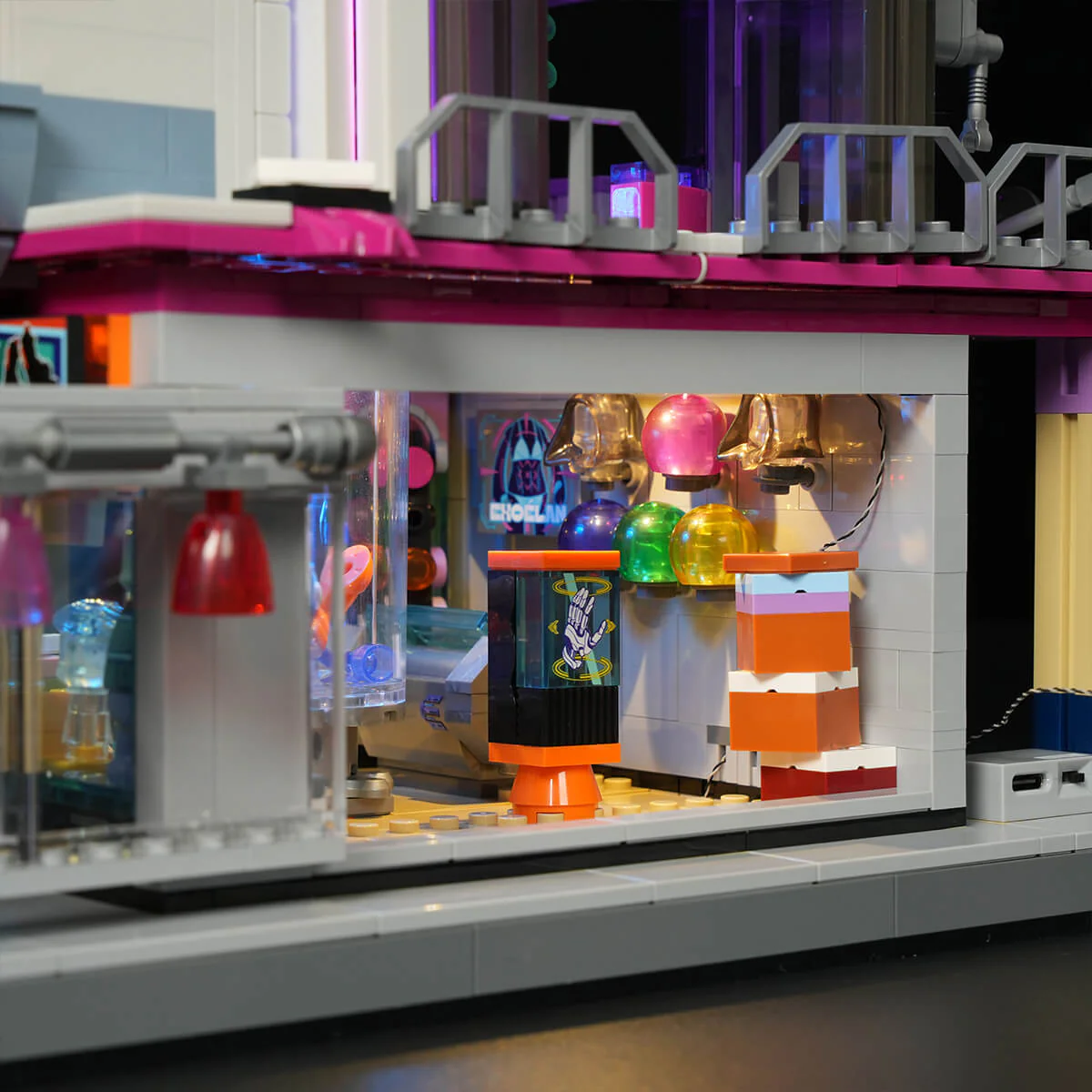 Lumibricks 17007 ¦ Cyber Couture Galleria ¦ Cyber Couture Gallerie – Bild 5